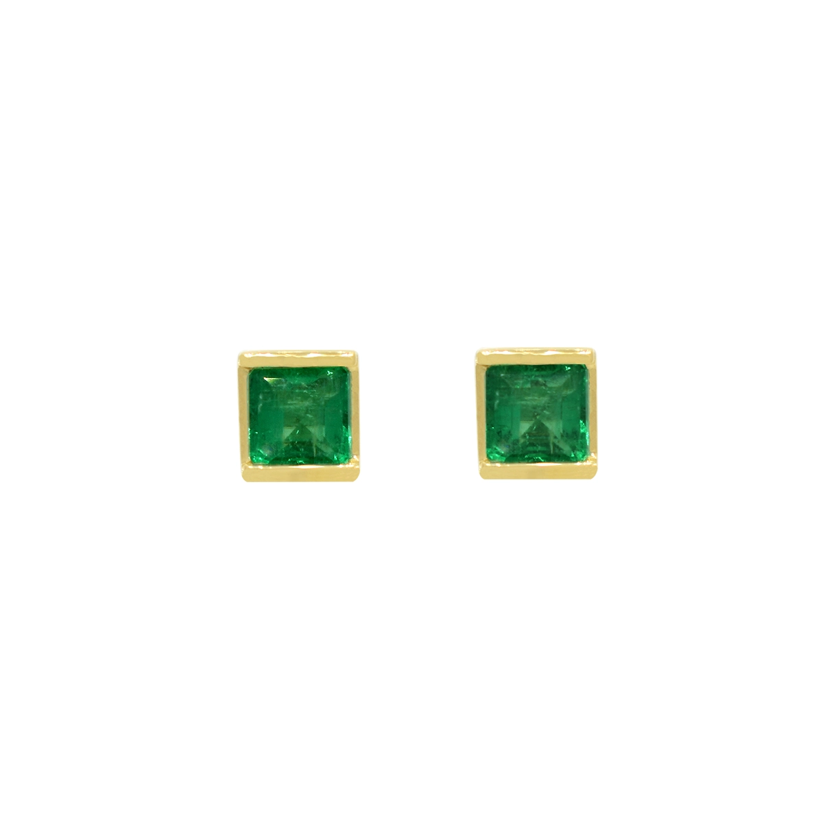 Queen Emerald ~ small-half-bezel-setting-emerald-stud-earrings-in-18k-gold